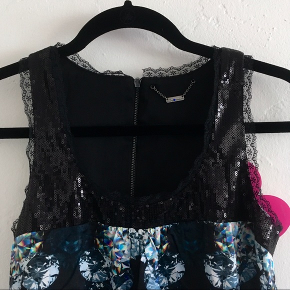 Dress Silky w/ Sequin Top diamonds print - Picture 2 of 8